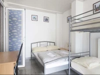 Hostel 24/2