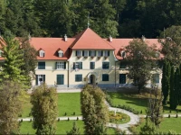 Apartments Villa Golf - Flucher Turizem