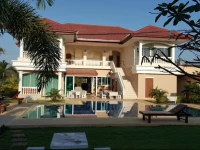 East Shore Pattaya Resort