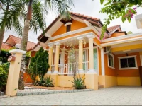 Budsaba 3 Bedroom Villa by Pete Service