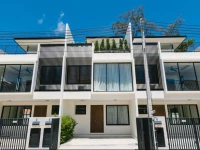 Laguna Park Holiday Home