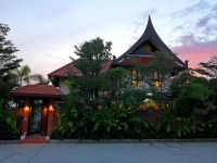 Thai Thani Pool Villa Resort
