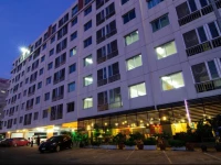 Centric Place Hotel