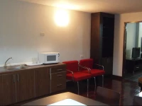 Le Vanvarothai Saladaeng Residence