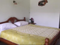 Baan Sala Lung Dam (Khao Pra)