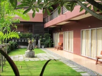 Forest Bungalows and Mamas Restaurant 2*