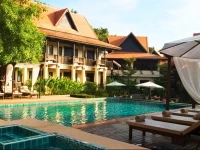 B2 Ayatana Premier Resort