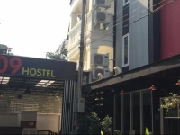 09 Hostel
