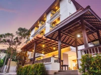 Rendezvous Classic House