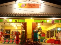 Chezmoi Handicraft and Homestay