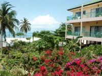 Thaniza Beachfront Resort