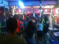 Wild & Wandering Backpacker Hostel & Bar