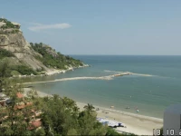 Apartment on the Beach(1208)