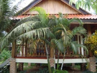 Nung House Khao Sok