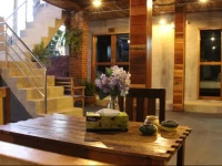 The Noi Guest House & Restaurant