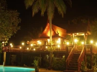 Harrys Bungalows & Restaurant