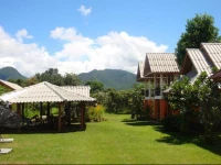 Baan Aomsin Resort