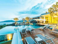 Crest Resort & Pool Villas 5*