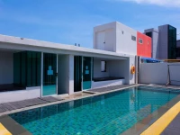 iCheck inn Central Patong 4*