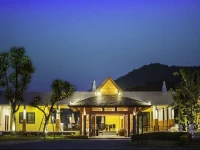 San Kam Phaeng Lake View Resort