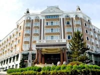 Le Midi Hotel Chitou