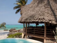 Green and Blue Ocean Lodge