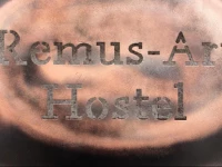Remus-Art Hostel
