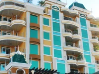 Fields Plaza Suites Condo-Hotel