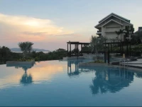 Loft @ Alta Vista De Boracay