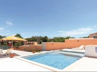 Banjole Dvorine Holiday Home