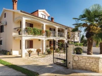 Manjadvorci 08 Holiday Home