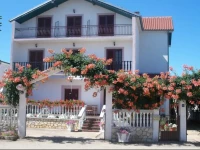 Bed & Breakfast Maki