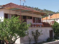 Brna Cr Holiday Home