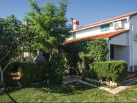 Diminici IV Holiday Home