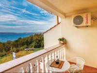 Dramalj *LXXXI * Holiday Home