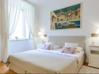 Flores Guest House 3*