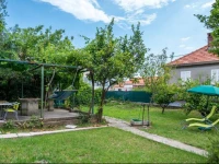 Holiday garden house