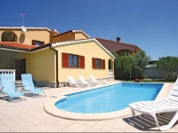 Mala Vala Cr Holiday Home