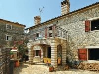 Kastelir V Holiday Home