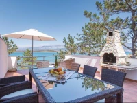 Three-Bedroom Holiday home with Sea View in Klimno