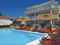 Kozino EF-1932 Holiday Home