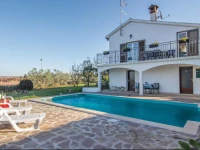 Basarinka with Fireplace 10 Holiday Home
