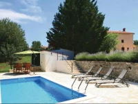 Labin Topid Holiday Home