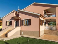 Presika I Holiday Home