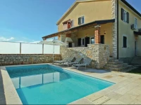 Lovrecica Vladimira Nazora Holiday Home