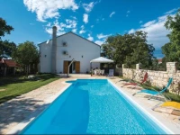 Lozovac-Gradina I Holiday Home