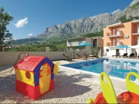 Makarska with Sauna 303 Holiday Home