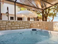 Little Oak House Holiday Home