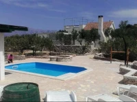 One-Bedroom House in Povlja I