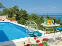 Naplovac bb V Holiday Home